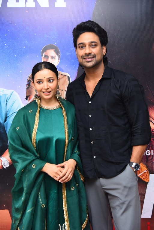 Varun Sandesh Shweta Basu Prasad Na Wife Missing Promotions