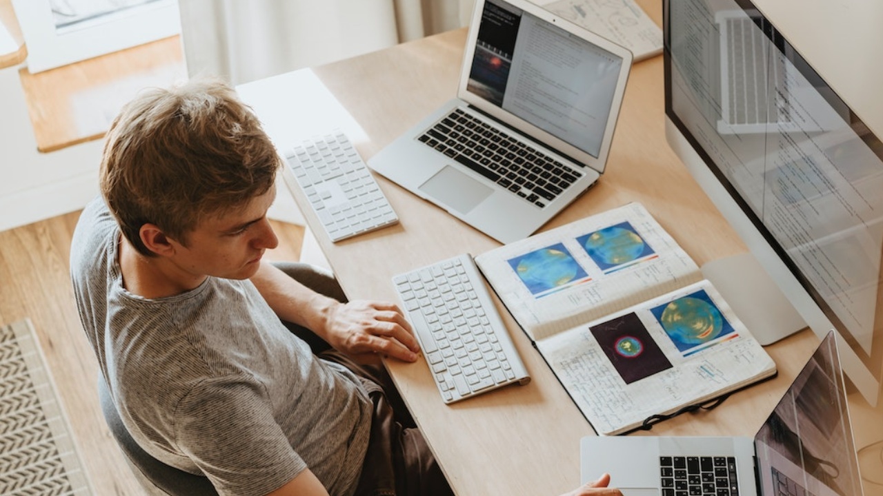 Work From Home : నవంబర్ 5 నుంచి 50శాతం ఉద్యోగులకు వర్క్ ఫ్రమ్ హోమ్..! కారణం ఇదే..