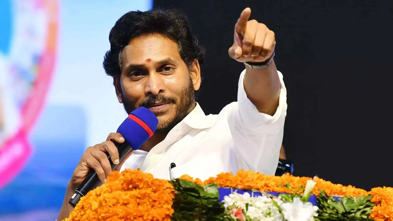 YSR Congress Party : వైసీపీ తొలి జాబితా విడుదల.. ఏడు కార్పొరేషన్లు, 14 మున్సిపాలిటీలు, ఆరు నగర పంచాయతీలకు వైఎస్సార్‌సీపీ అభ్యర్థుల వీరే..