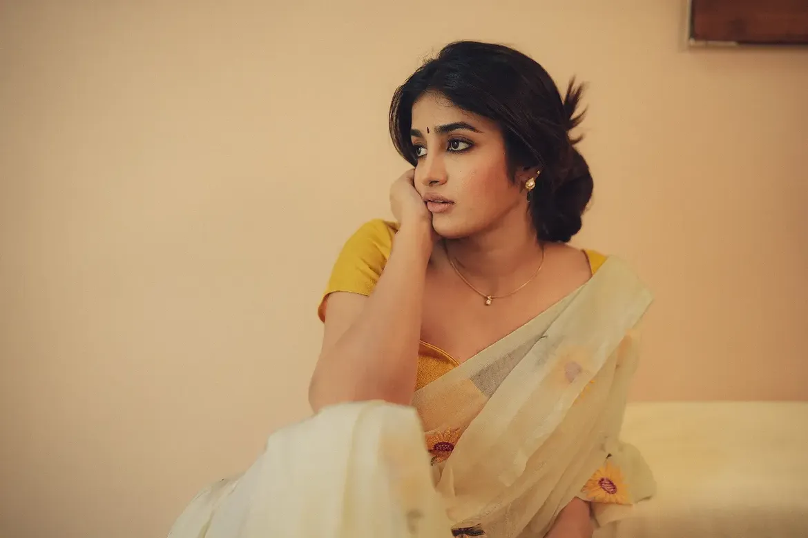 Dimple Hayathi Stunning Looks in Saree