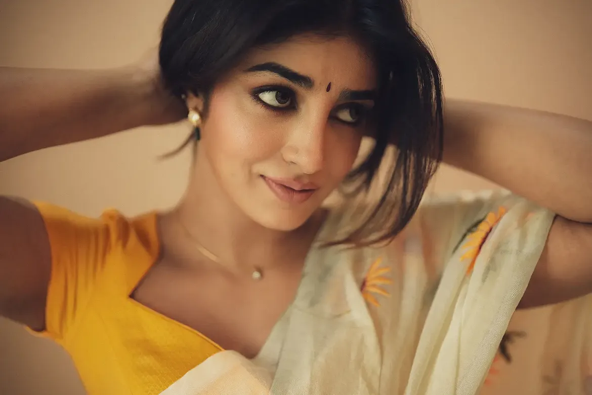 Dimple Hayathi Stunning Looks in Saree