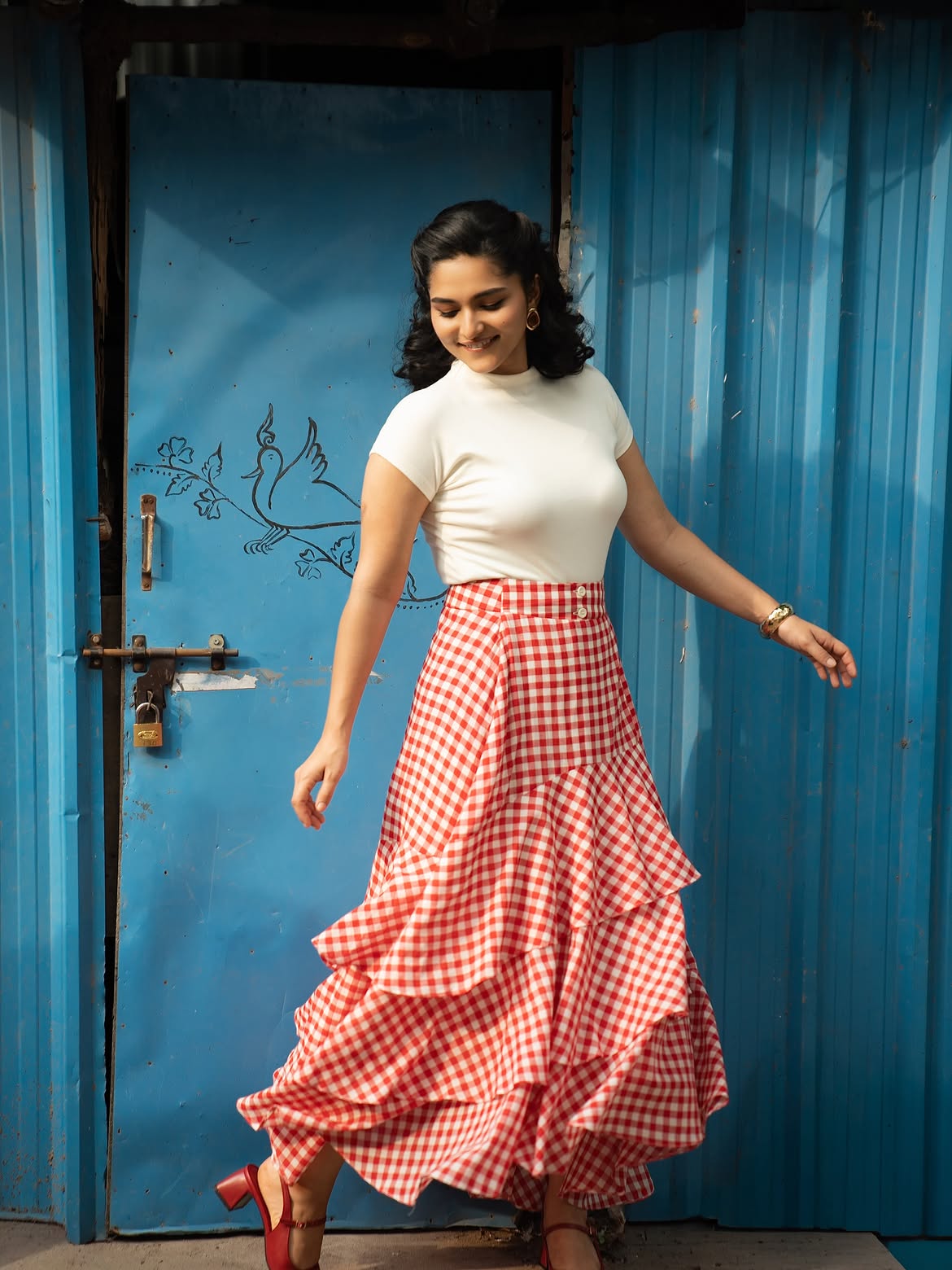 Kayadu Lohar Cute Retro Looks