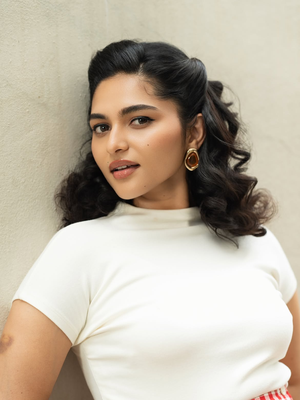 Kayadu Lohar Cute Retro Looks