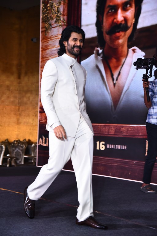 Vijay Deverakonda Rashmika Mandanna Ranabaali Trailer Launch Event