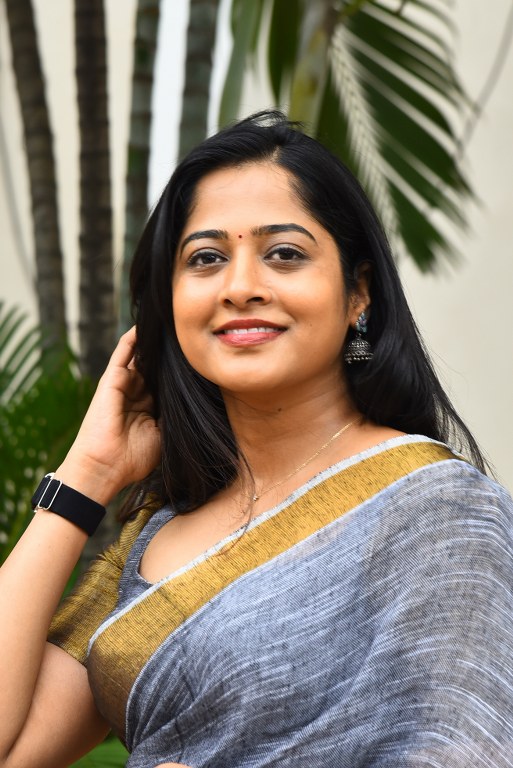 Shravani Reddy Stunning Looks in Saree at Rudravanam PS