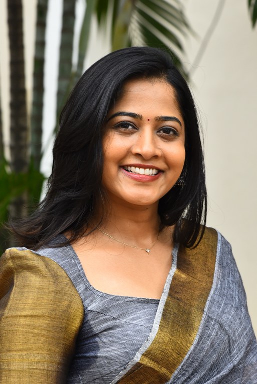 Shravani Reddy Stunning Looks in Saree at Rudravanam PS