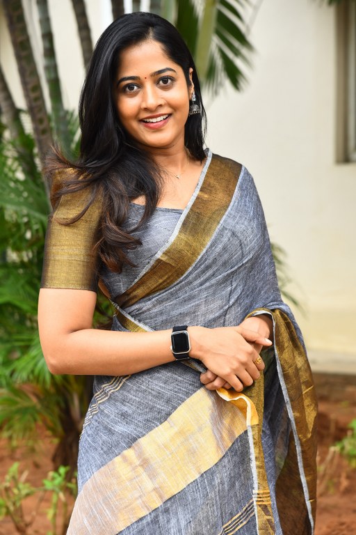 Shravani Reddy Stunning Looks in Saree at Rudravanam PS