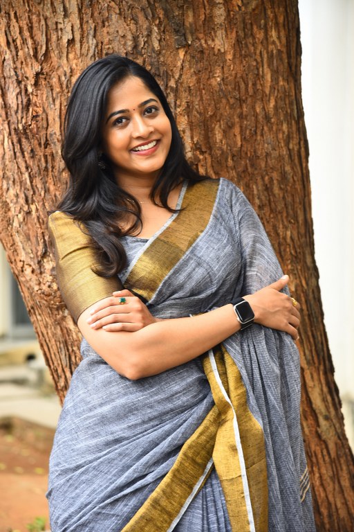 Shravani Reddy Stunning Looks in Saree at Rudravanam PS