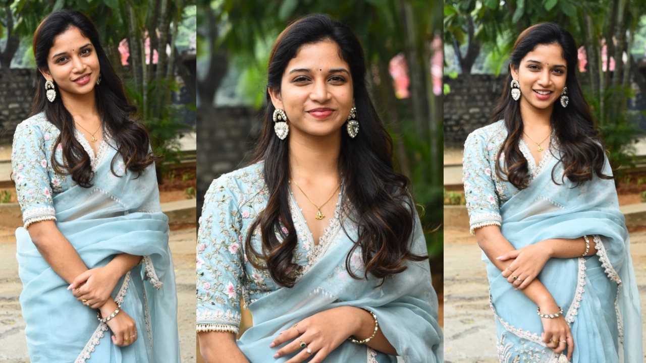 Sridevi : చీరలో కోర్ట్ ఫేమ్ ‘శ్రీదేవి’.. కొత్త సినిమా ప్రెస్ మీట్‌లో.. ఫొటోలు..