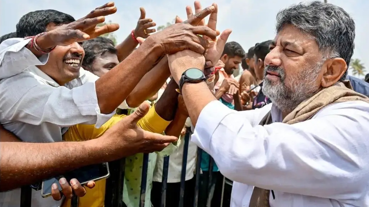 Karnataka : సీఎం సార్.. ఆరు గ్యారెంటీలు కాదు.. ఏడు గ్యారెంటీలు.. పెళ్లిని కూడా చేర్చాలన్న యువకుడు