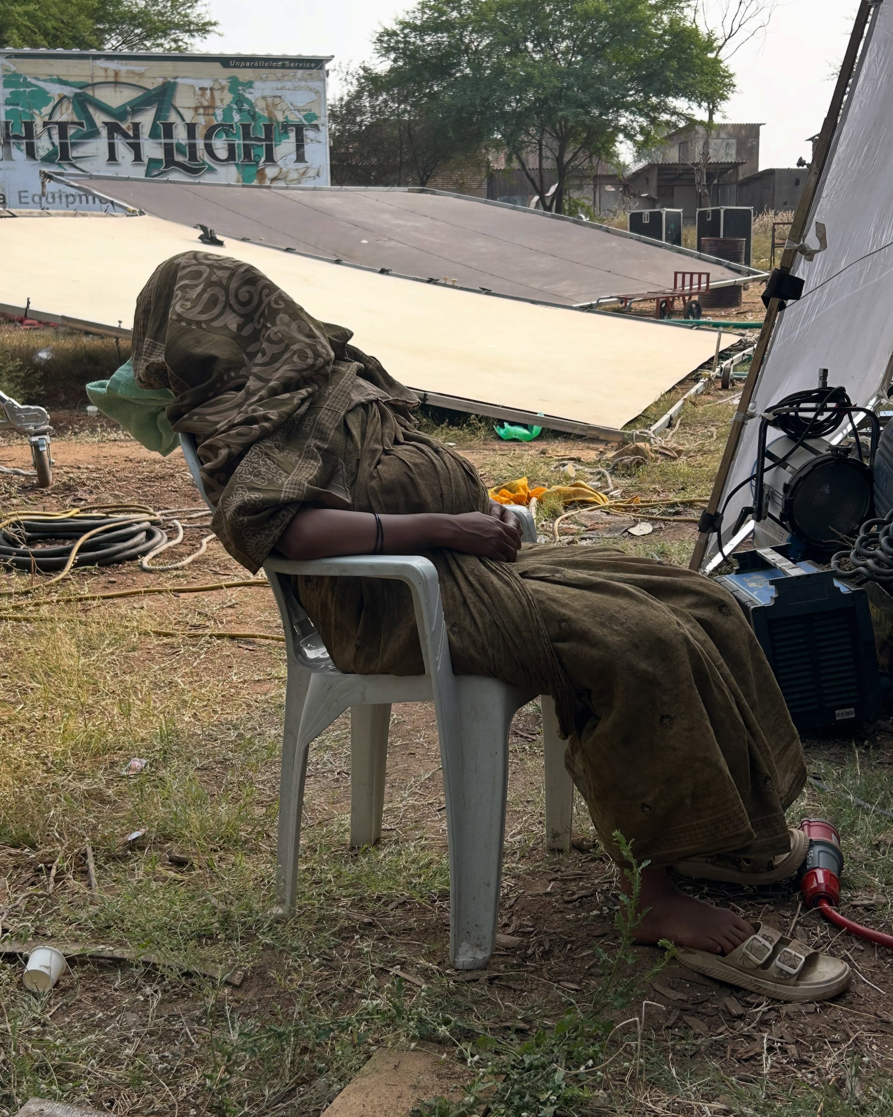 Vishika Shares The Paradise Movie Working Stills